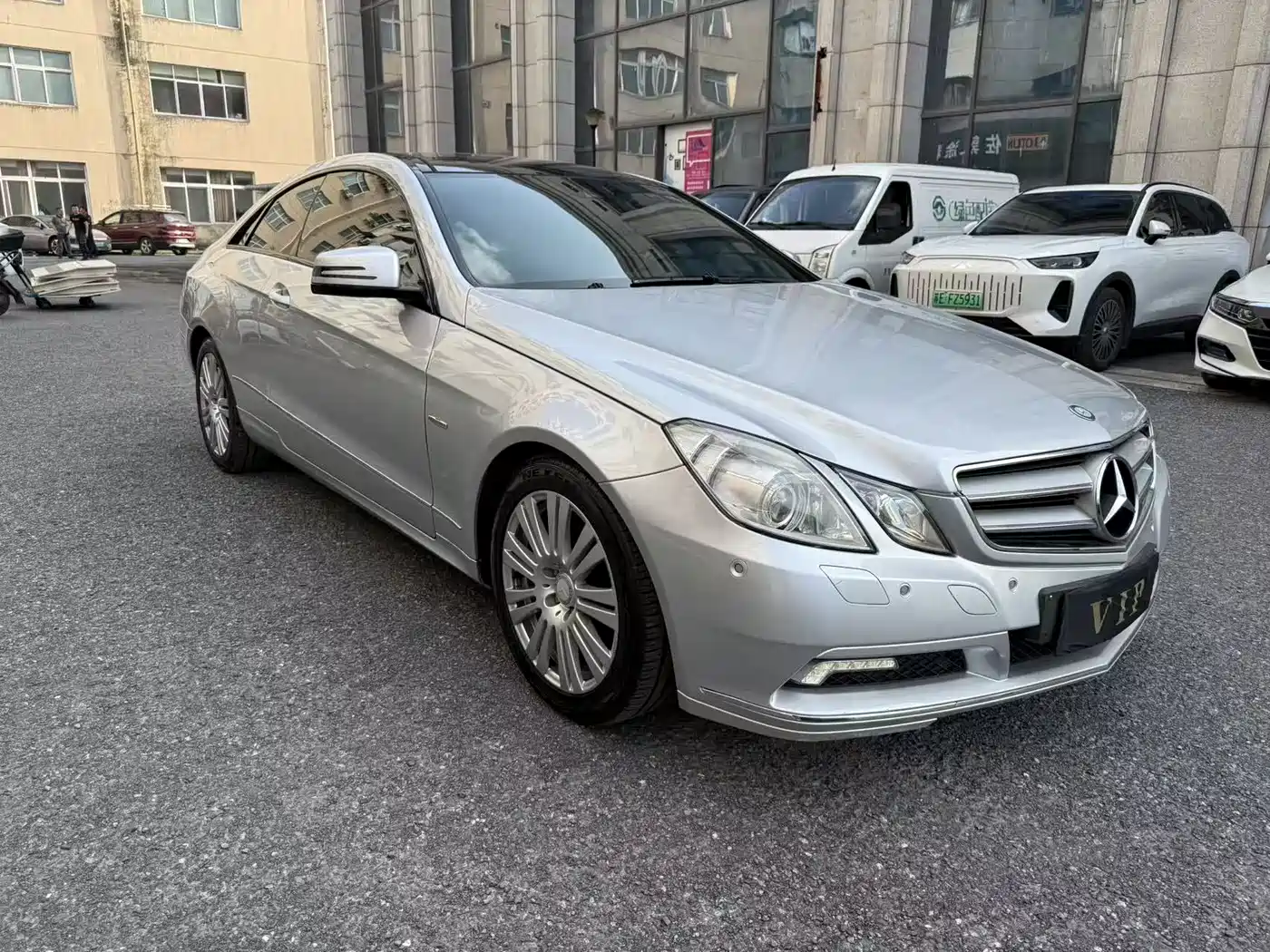Mercedes-Benz E-Class (Import) 2010 E 260 CGI Coupe фото 3