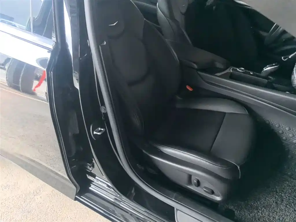 Cadillac CT5 2022 28T Luxury (Standard) фото 25