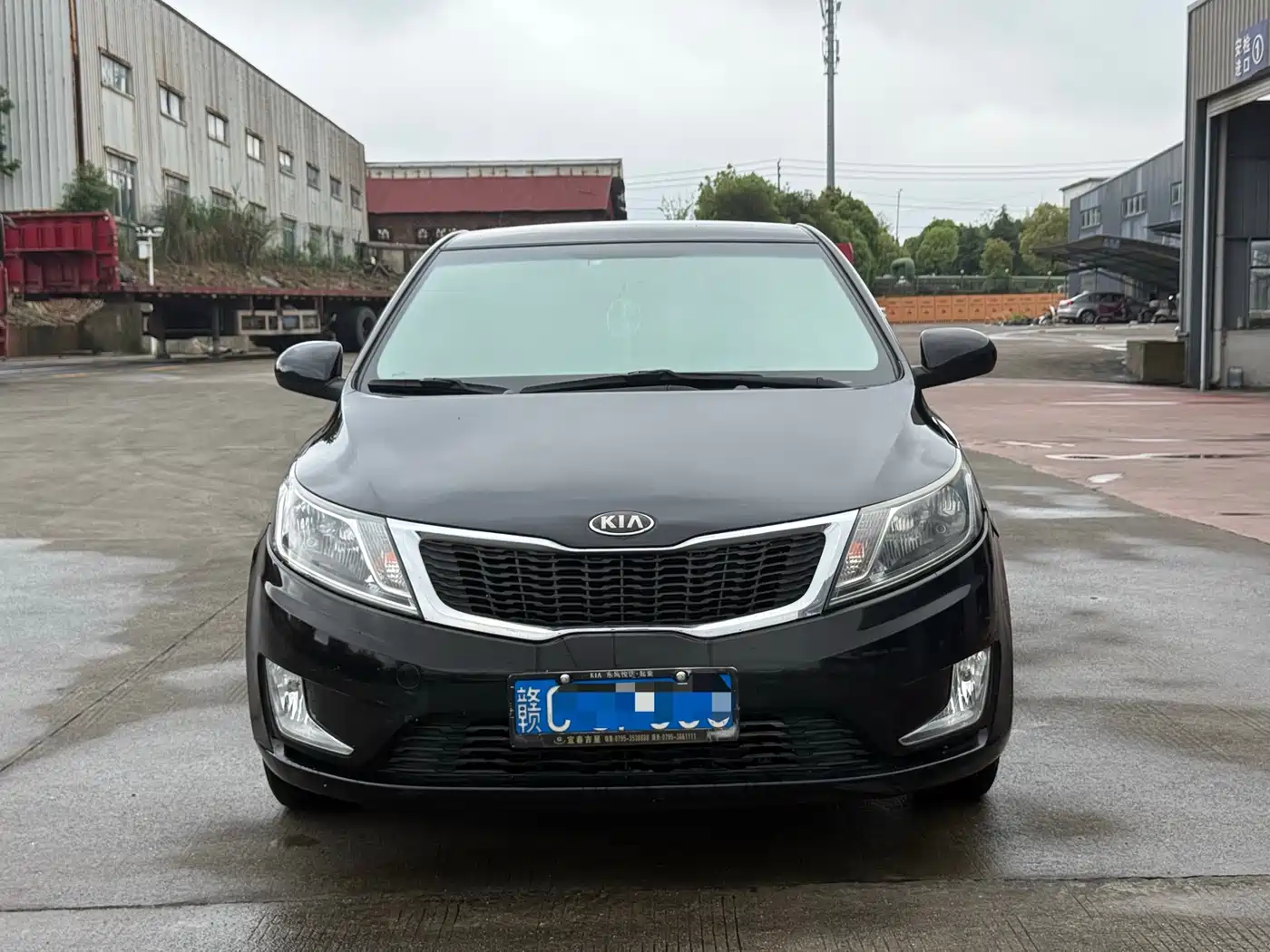 Kia K2 2012 Sedan 1.4L AT GLS Commemorative Edition фото 2