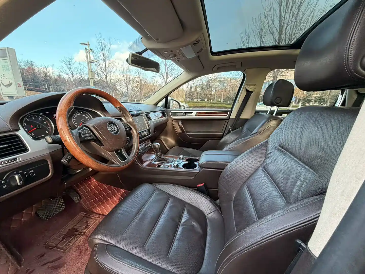 Фото 7 - Volkswagen Touareg