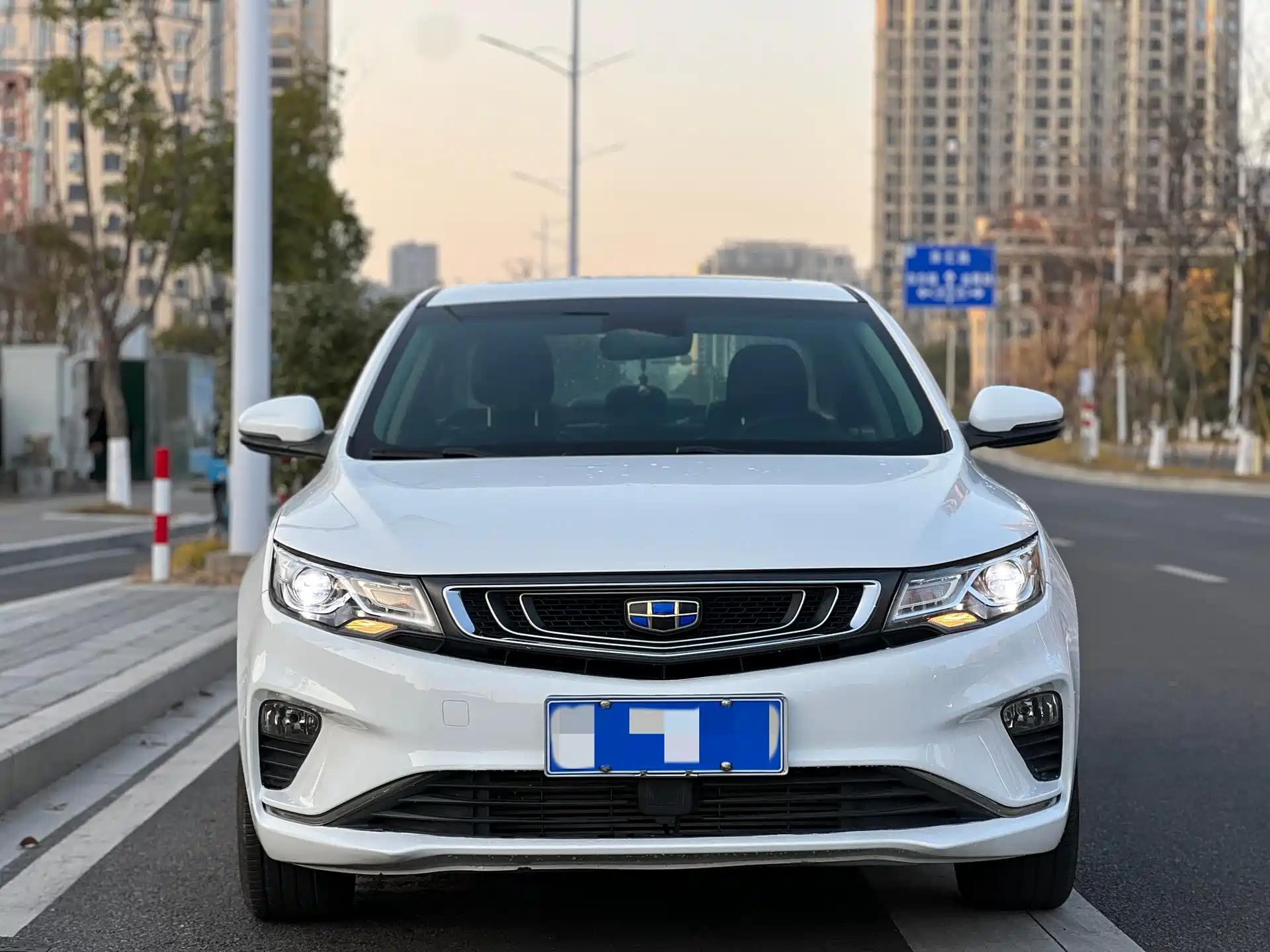 Фото 2 - Geely Emgrand GL