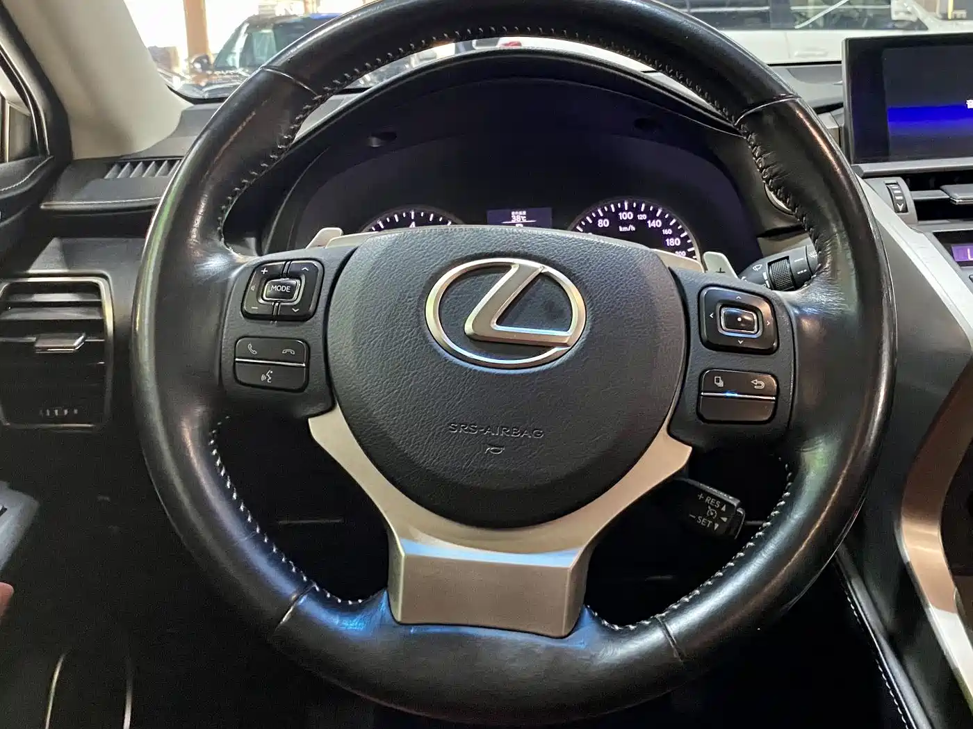 Lexus NX 2015 200t AWD F Sport фото 19