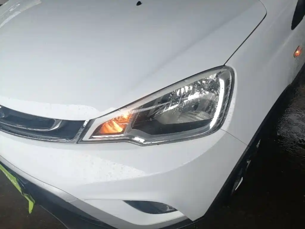 Geely Yuanjing X1 2017 2017 1.3L Auto Fun Edition