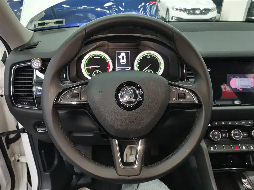 Škoda Kodiaq 2018 TSI330 5-seat FWD Luxury Premium фото 7