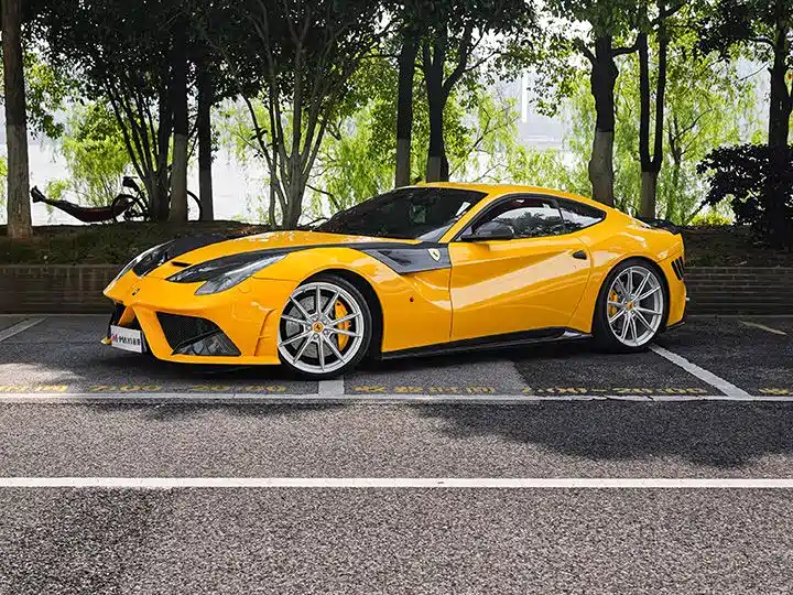 Ferrari F12berlinetta 2013 6.3L Standard