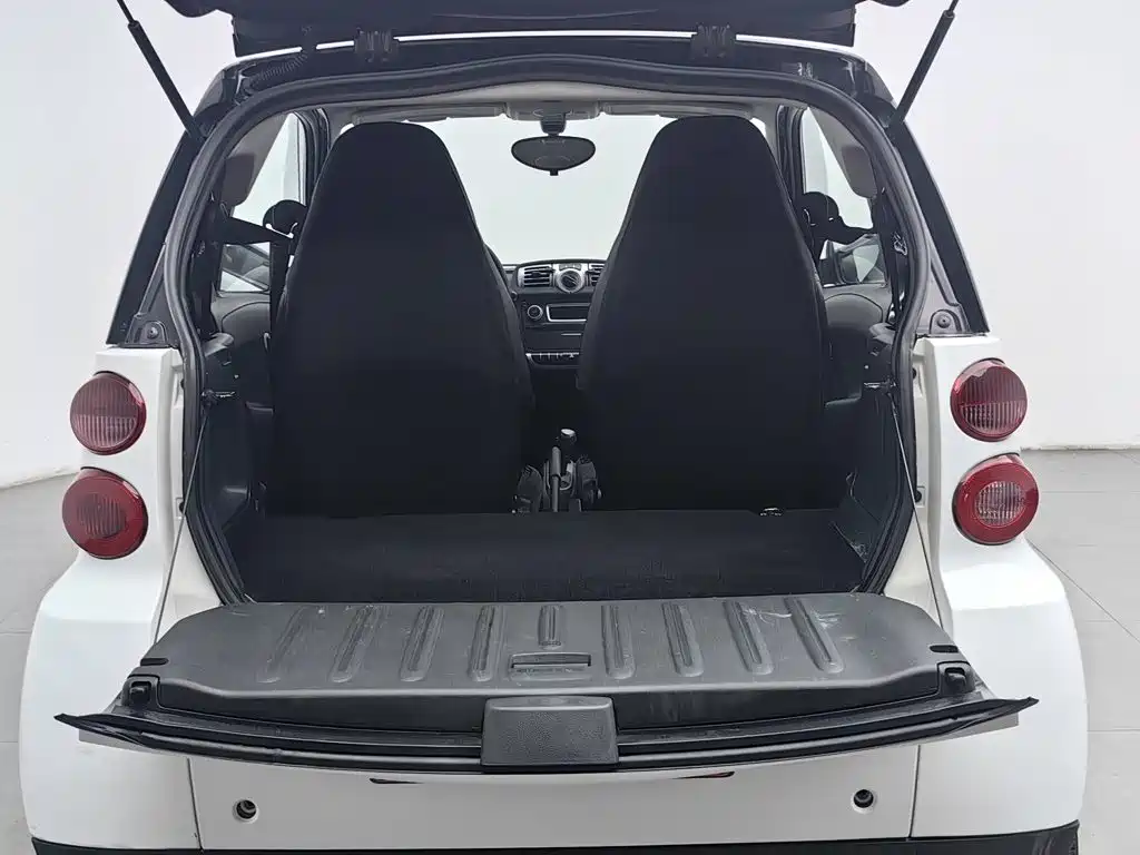 smart fortwo 2013 2012 1.0 MHD Hardtop Standard