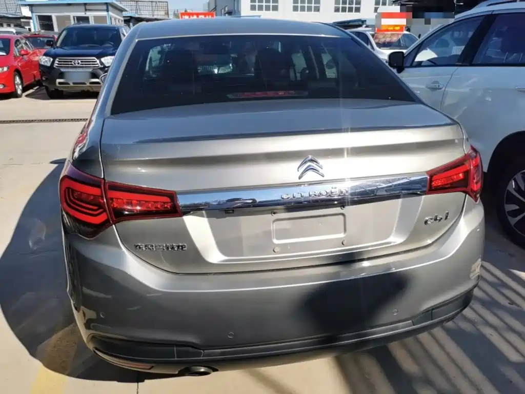 Фото 6 - Citroën C4L