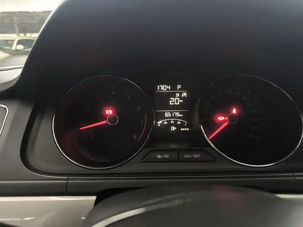 Volkswagen Lavida 2017 230TSI DSG Comfort Edition фото 12