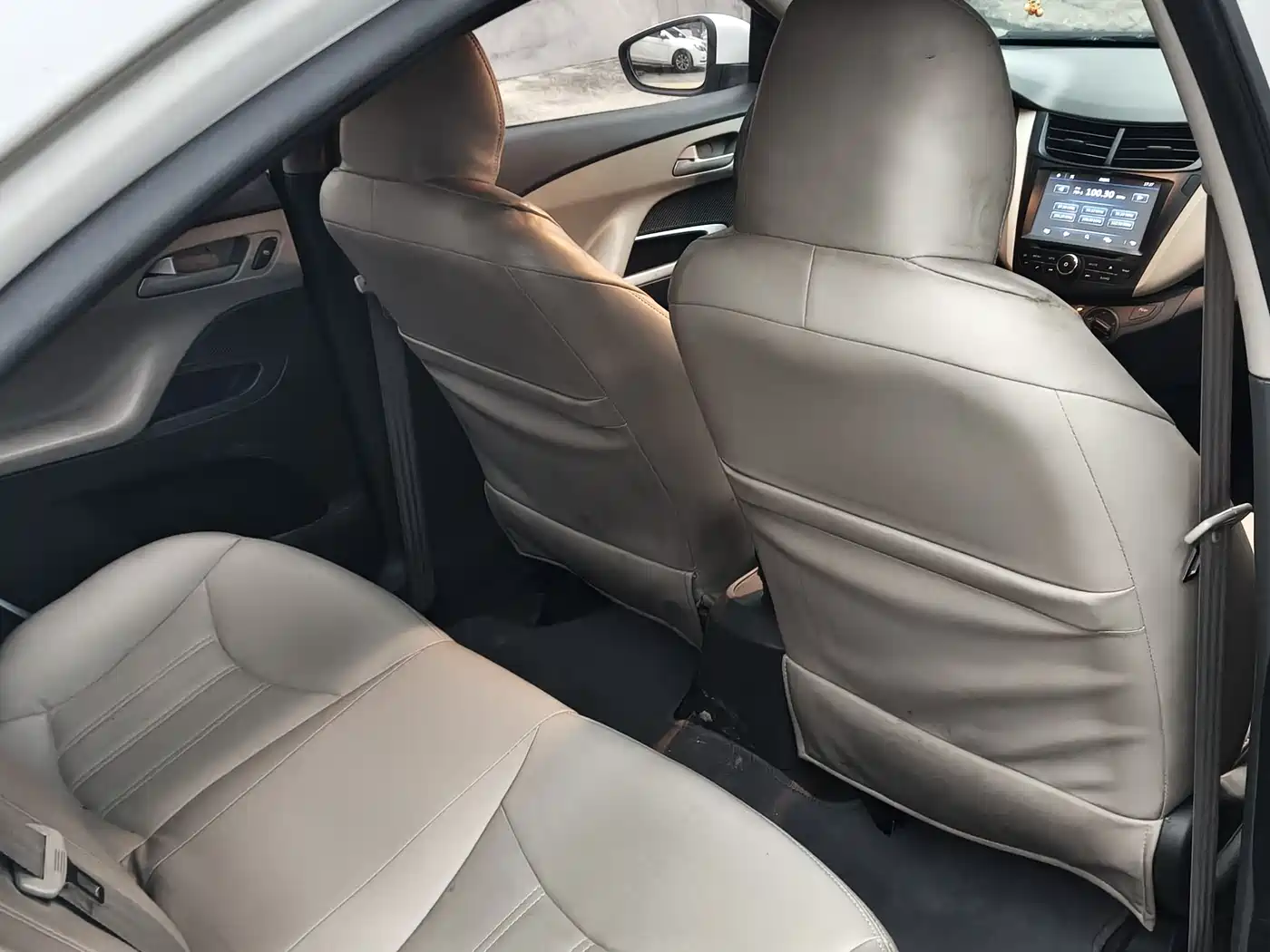 Chevrolet Sail 2015 Sail 3 1.3L AMT Ideal Edition фото 6