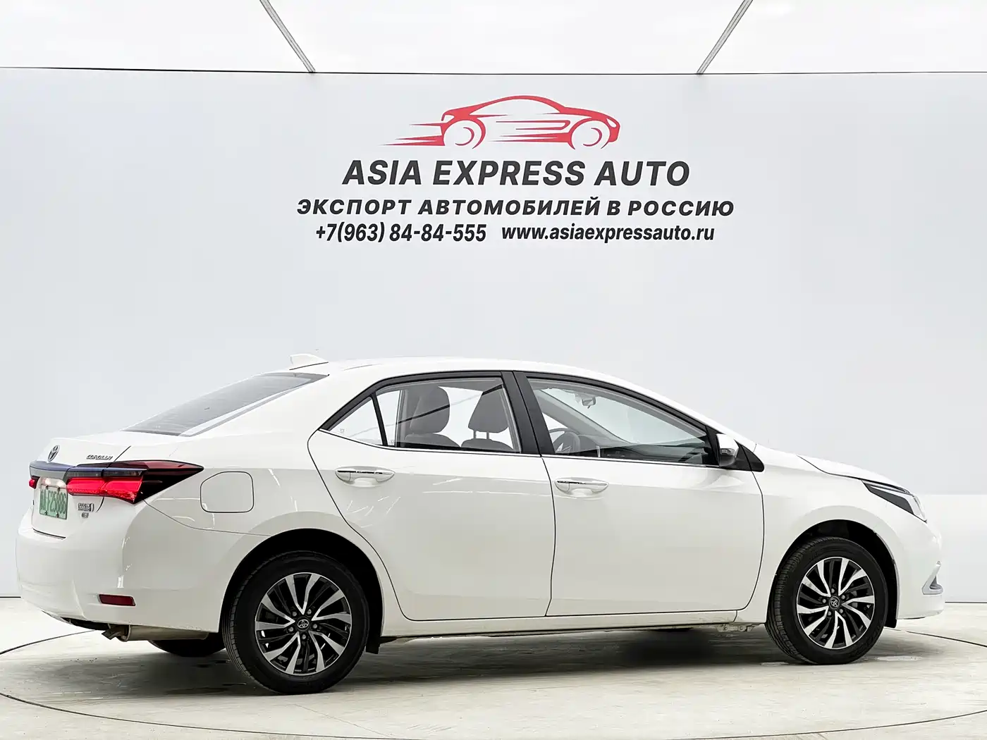 Toyota Corolla 2018 Hybrid 1.8L E-CVT Smart Edition фото 4