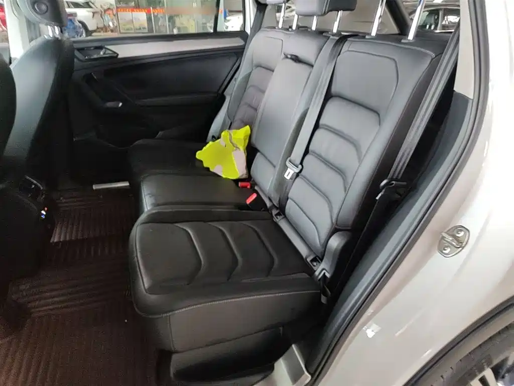 Volkswagen Tiguan L 2019 Facelift 330TSI Auto 2WD Panorama Comfort China VI фото 17