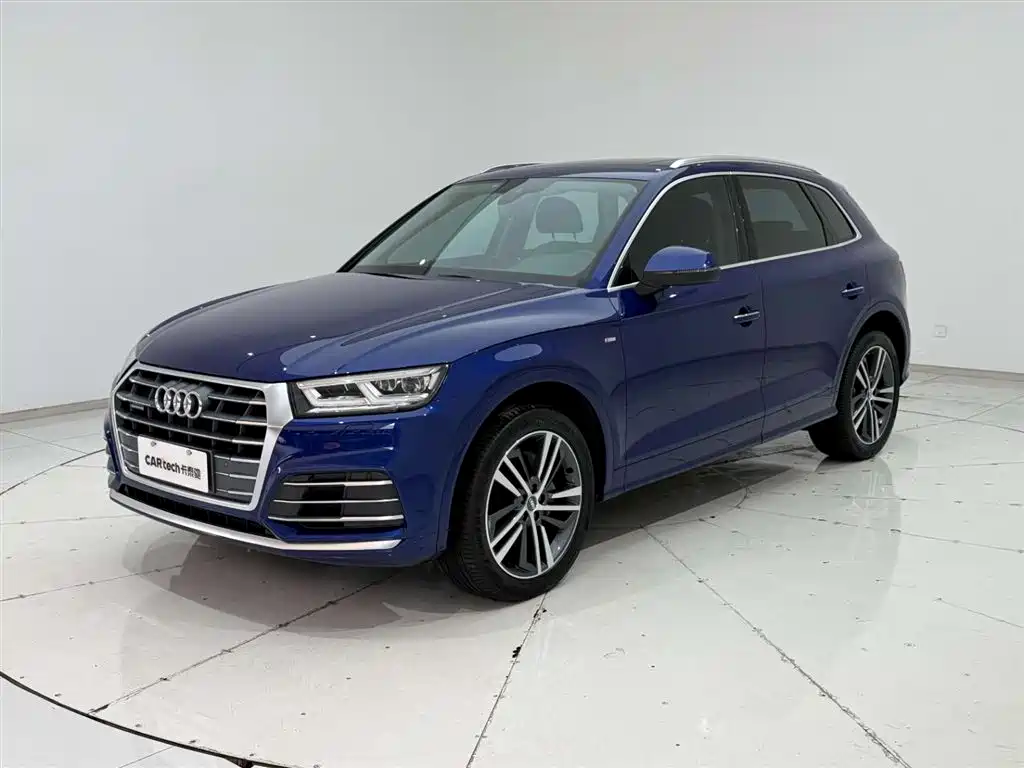 Audi Q5L 2020 Facelift 40 TFSI Honor Fashion фото 5