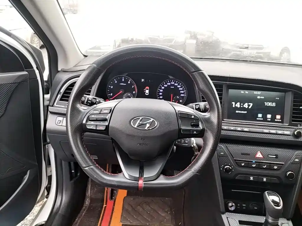 Hyundai Elantra 2016 1.4T DCT Dynamic·Vitality фото 11