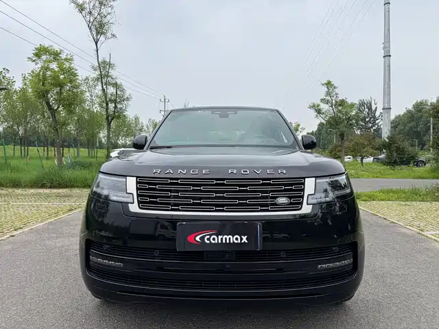 Land Rover Range Rover 2023 3.0 L6 400PS Golden Age 7-Seater Long Wheelbase