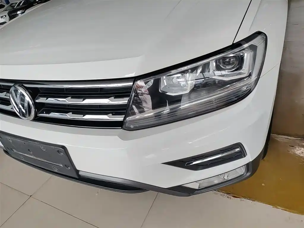 Volkswagen Tiguan L 2019 Facelift 330TSI Auto 2WD Panorama Comfort China VI фото 24