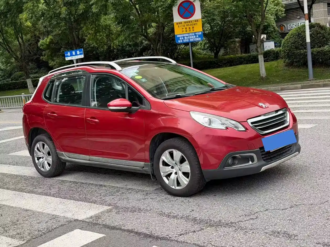 Peugeot 2008 2014 1.6L Automatic Fashion Edition фото 4