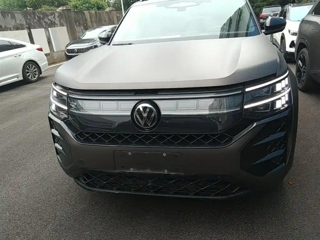 Volkswagen Teramont 2025 Teramont Pro 450TSI 4WD Summit Edition фото 3