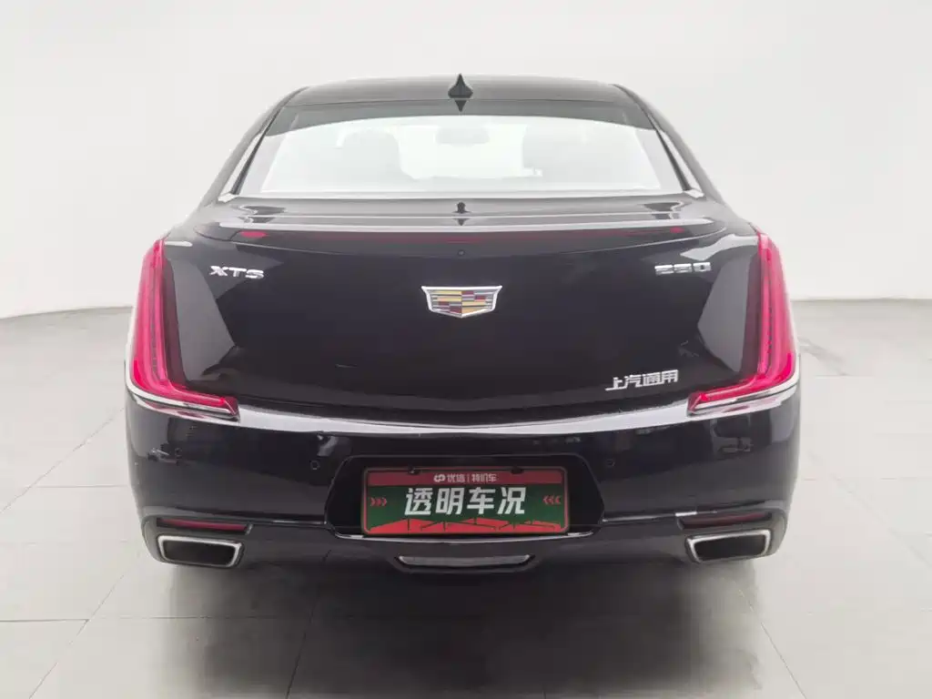 Photo 4 - Cadillac XTS