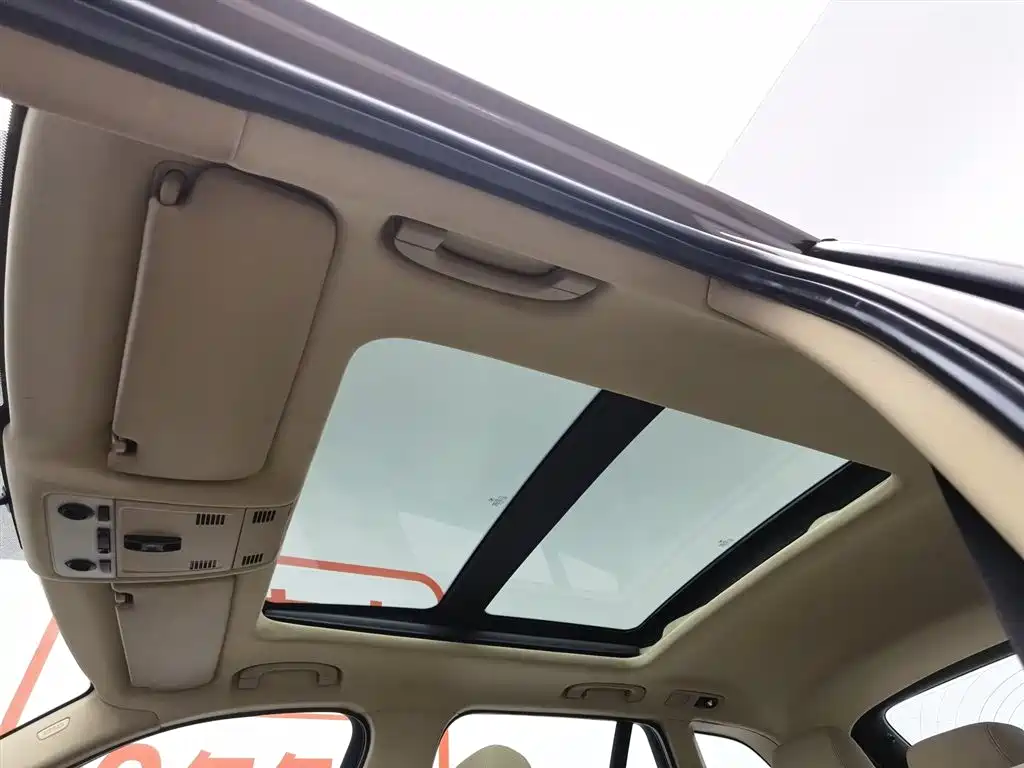 BMW X1 (Import) 2012 sDrive18i Luxury фото 14