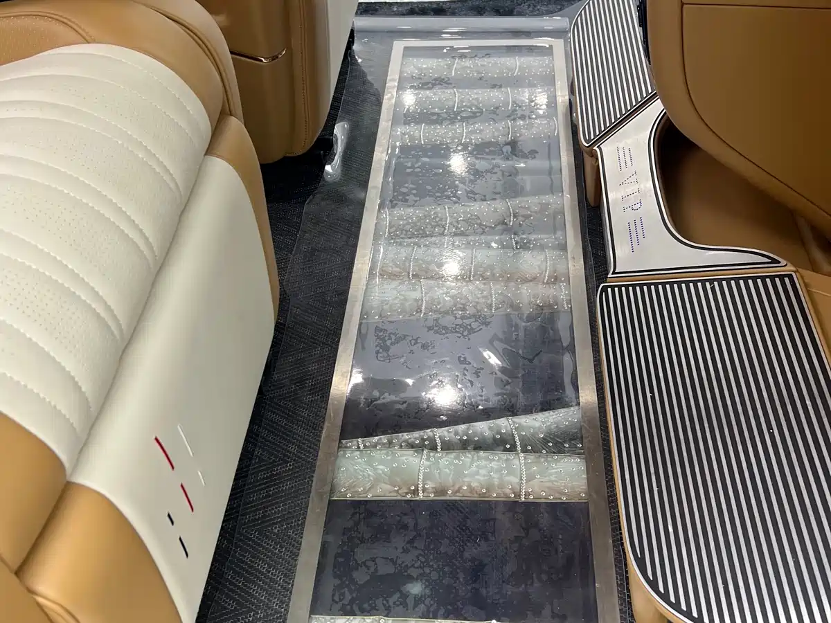 Mercedes-Benz V-Class 2024 V 300 L Long Wheelbase Premium фото 12