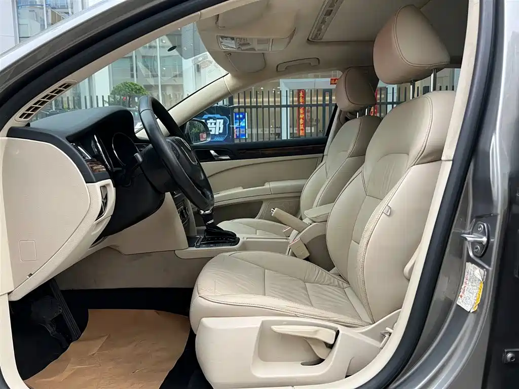 Škoda Superb 2012 1.8TSI Automatic Elegance Edition фото 3