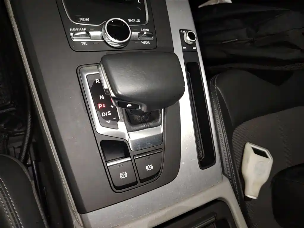 Audi Q5L 2018 40 TFSI Premium Fashion China VI фото 14