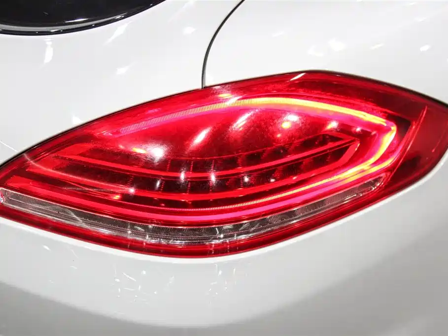 Porsche Panamera 2014 Panamera 3.0T фото 8