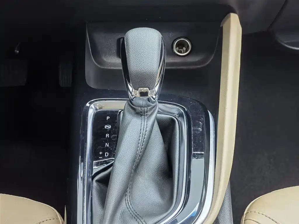 Buick GL6 2021 323T Mild Hybrid Connected Premium Trim фото 13