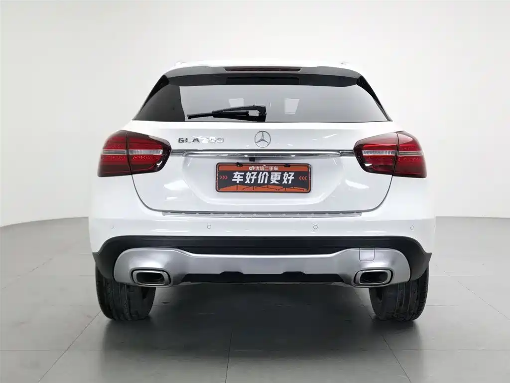 Mercedes-Benz GLA 2017 GLA 200 Fashion фото 4