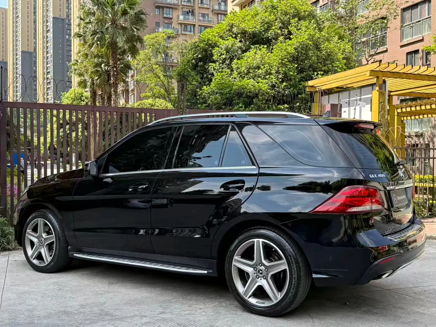 Mercedes-Benz GLE 2015 GLE 400 4MATIC фото 28