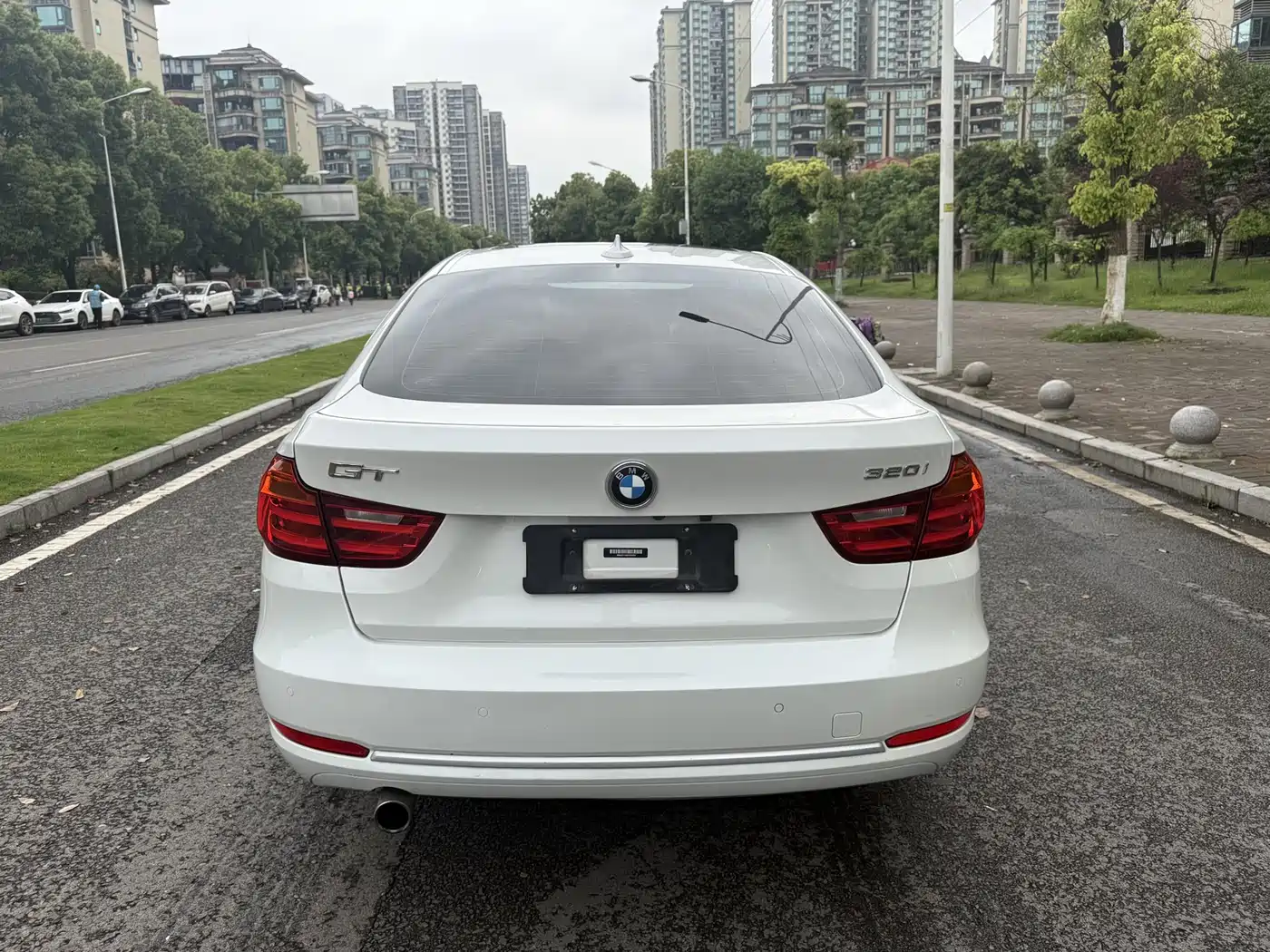 BMW 3 Series GT 2013 320i Style Design Package фото 5