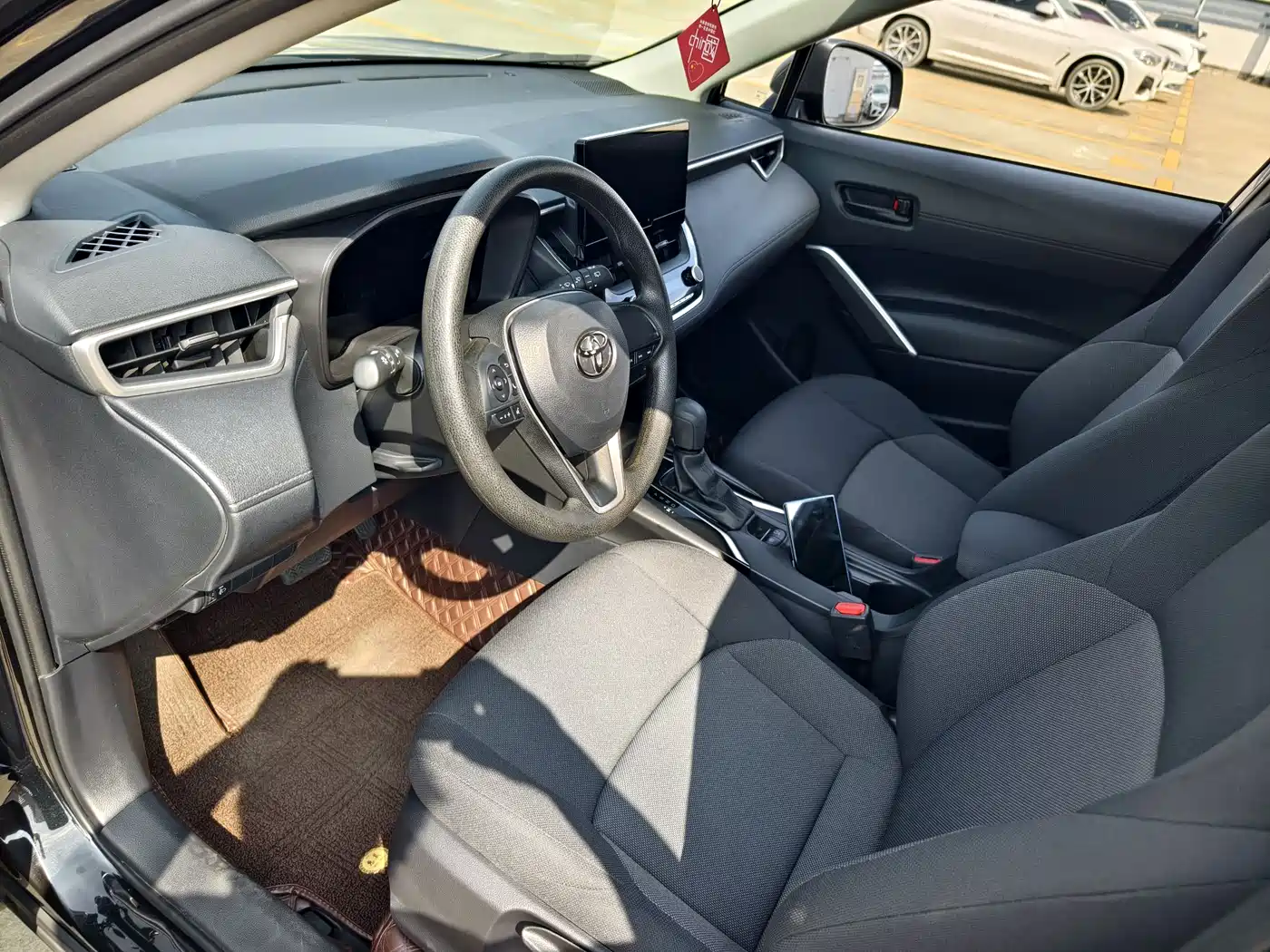 Toyota Frontlander 2024 2.0L CVT Elite Edition фото 7