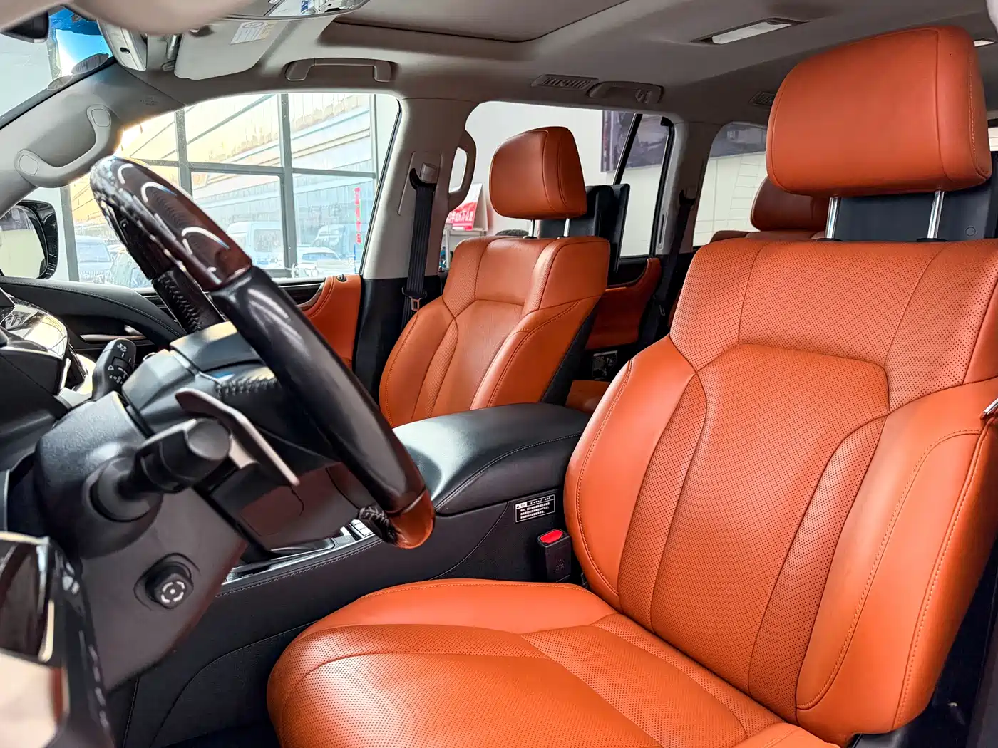 Lexus LX 2016 570 Dynamic Luxury Edition фото 7
