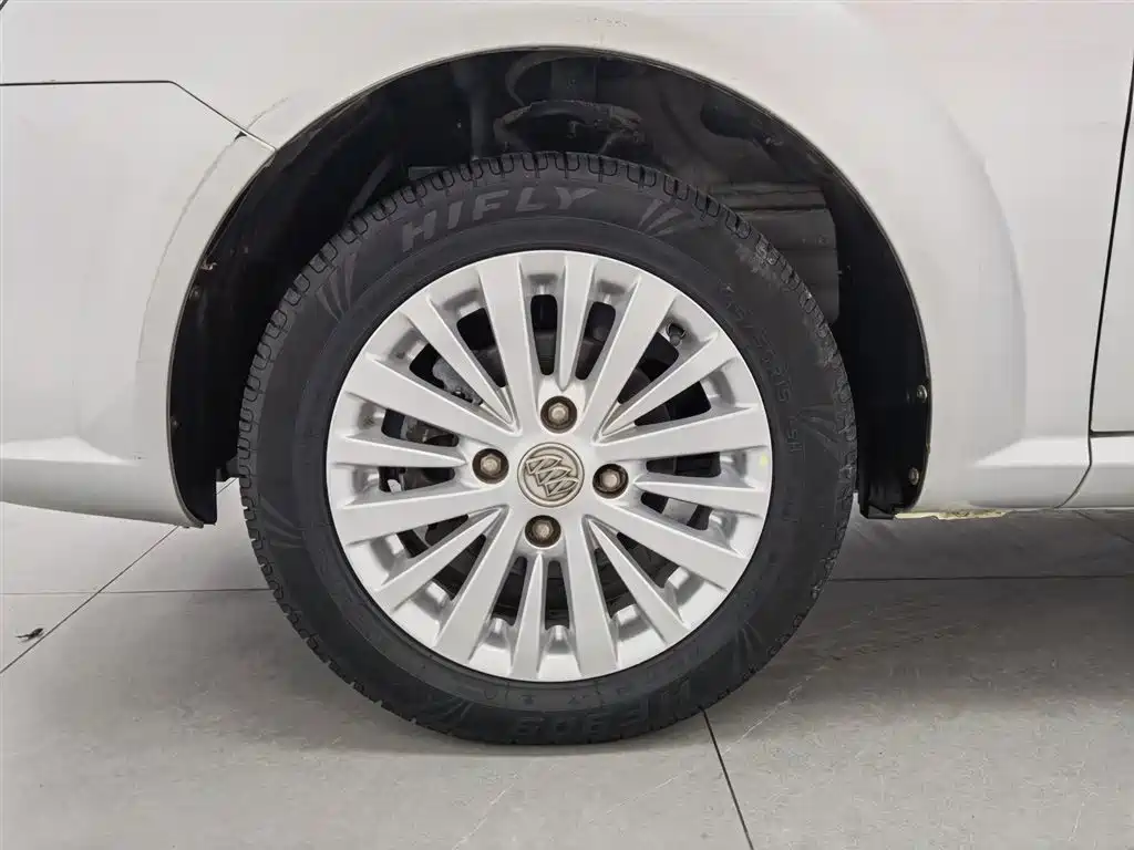 Buick Excelle 2015 1.5L Manual Premium фото 17