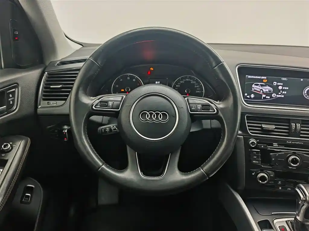 Audi Q5 2017 Plus 40 TFSI Technology фото 11