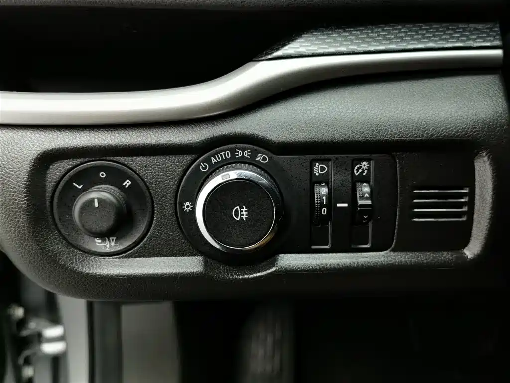 Buick Excelle 2018 18T Automatic Flagship фото 21