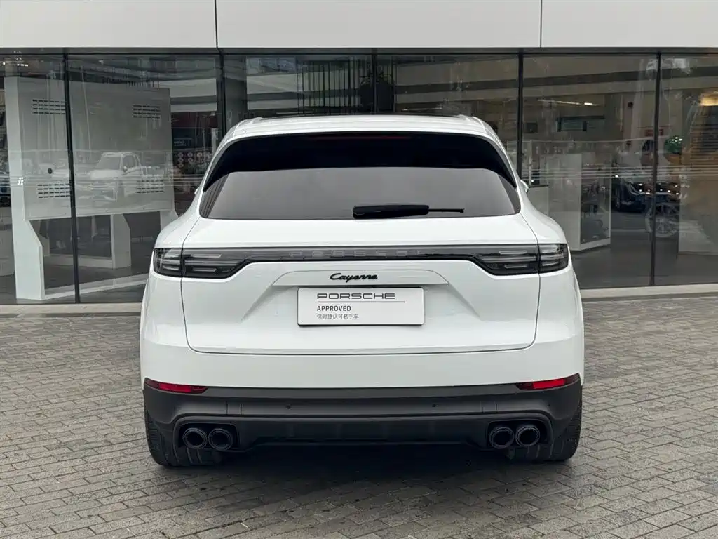 Porsche Cayenne New Energy 2023 Cayenne E-Hybrid 2.0T Platinum Edition фото 6