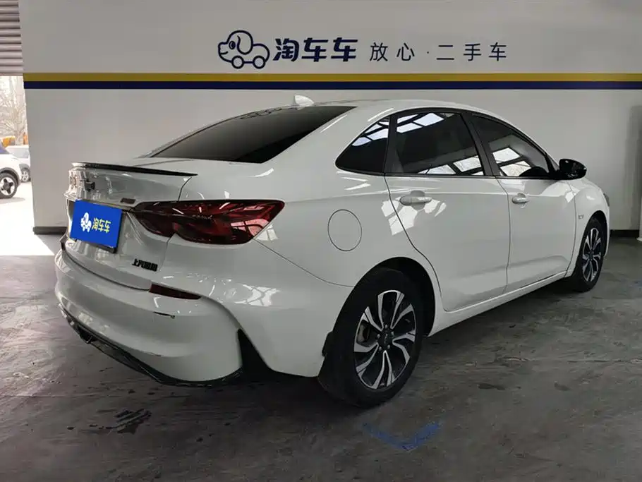 Chevrolet Monza 2022 Mild Hybrid RS 330T Automatic Comfort Edition фото 3
