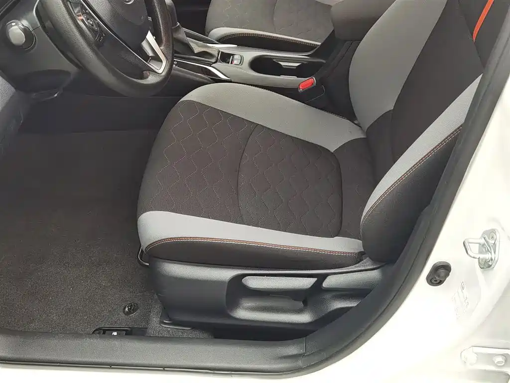 Toyota Corolla 2023 1.2T Pioneer Edition фото 20
