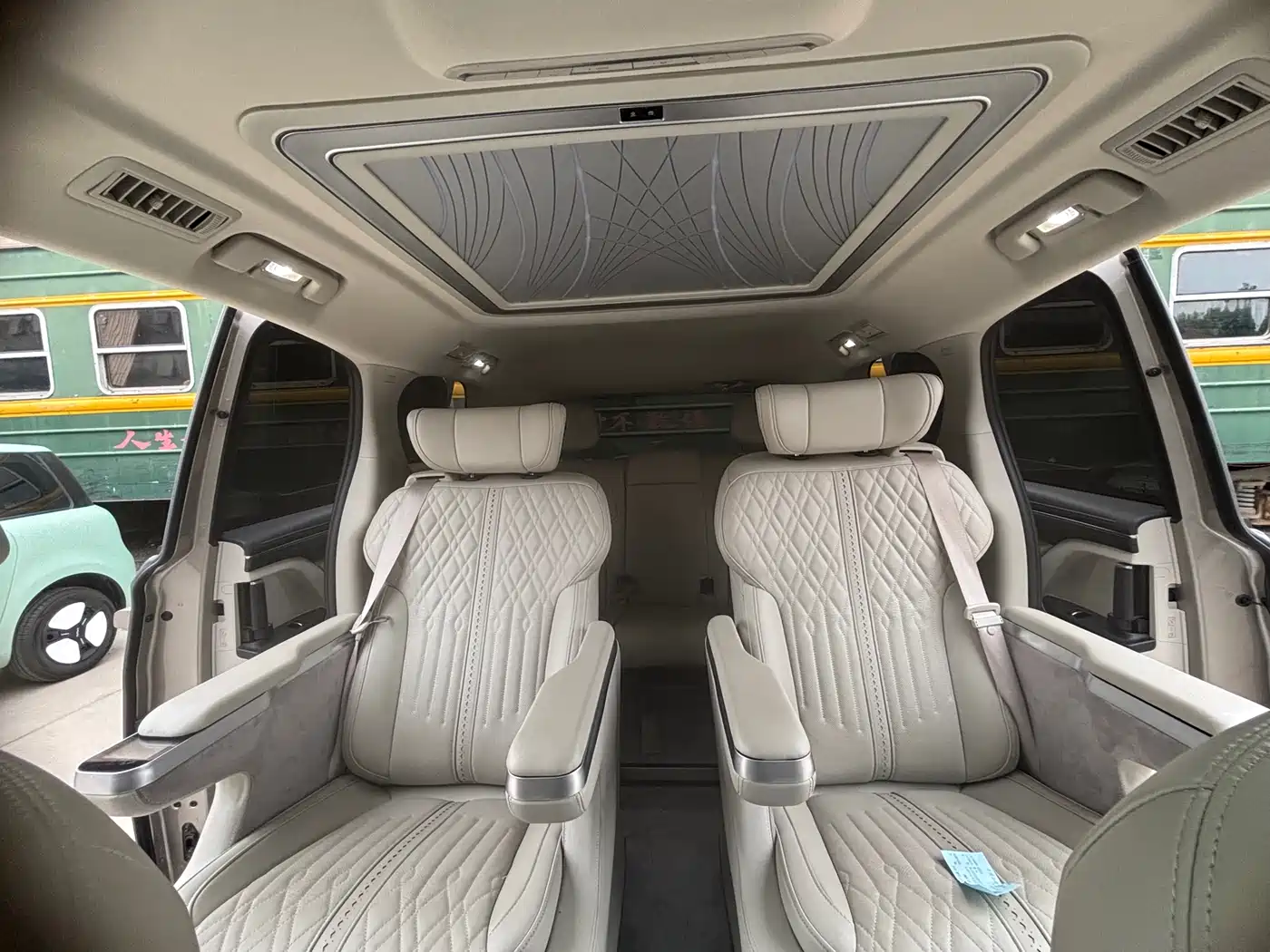 Buick GL8 2023 ES Landmaster Exclusive фото 7