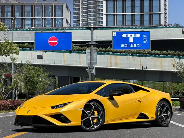 lamborghini huracán