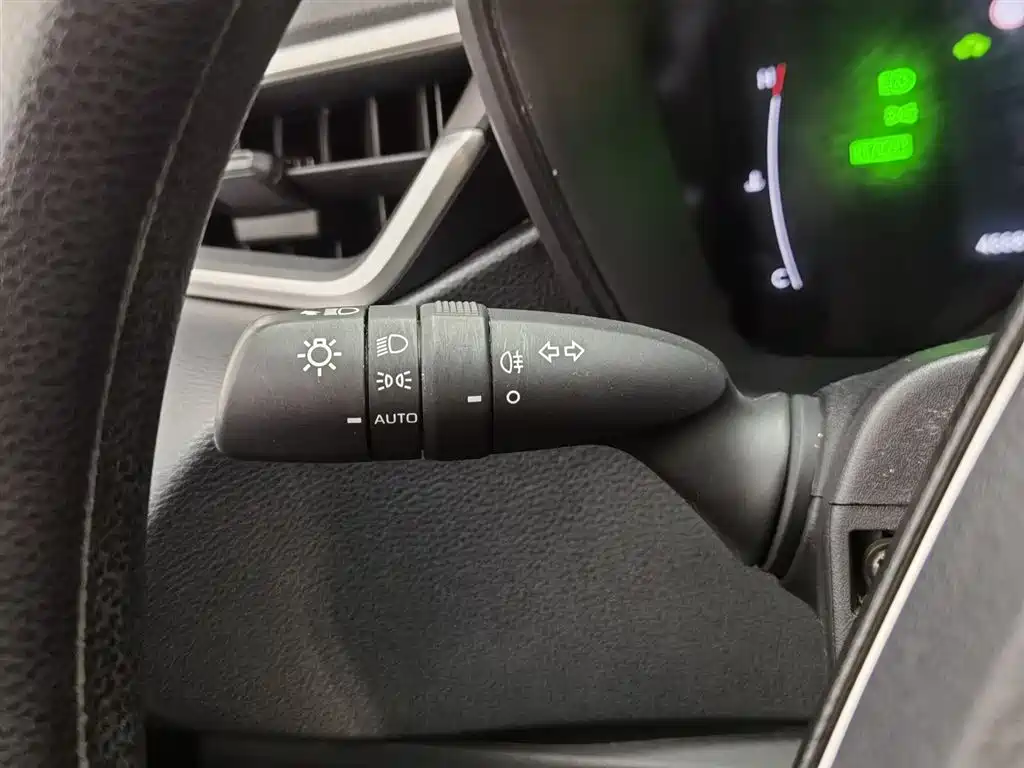 Toyota Levin 2023 Smart Hybrid 1.8L Leading Edition фото 21