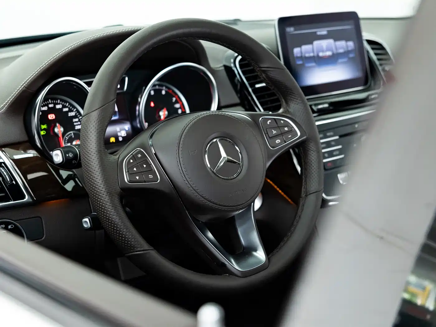 Mercedes-Benz GLS 2018 Facelift GLS 400 4MATIC Sport фото 7