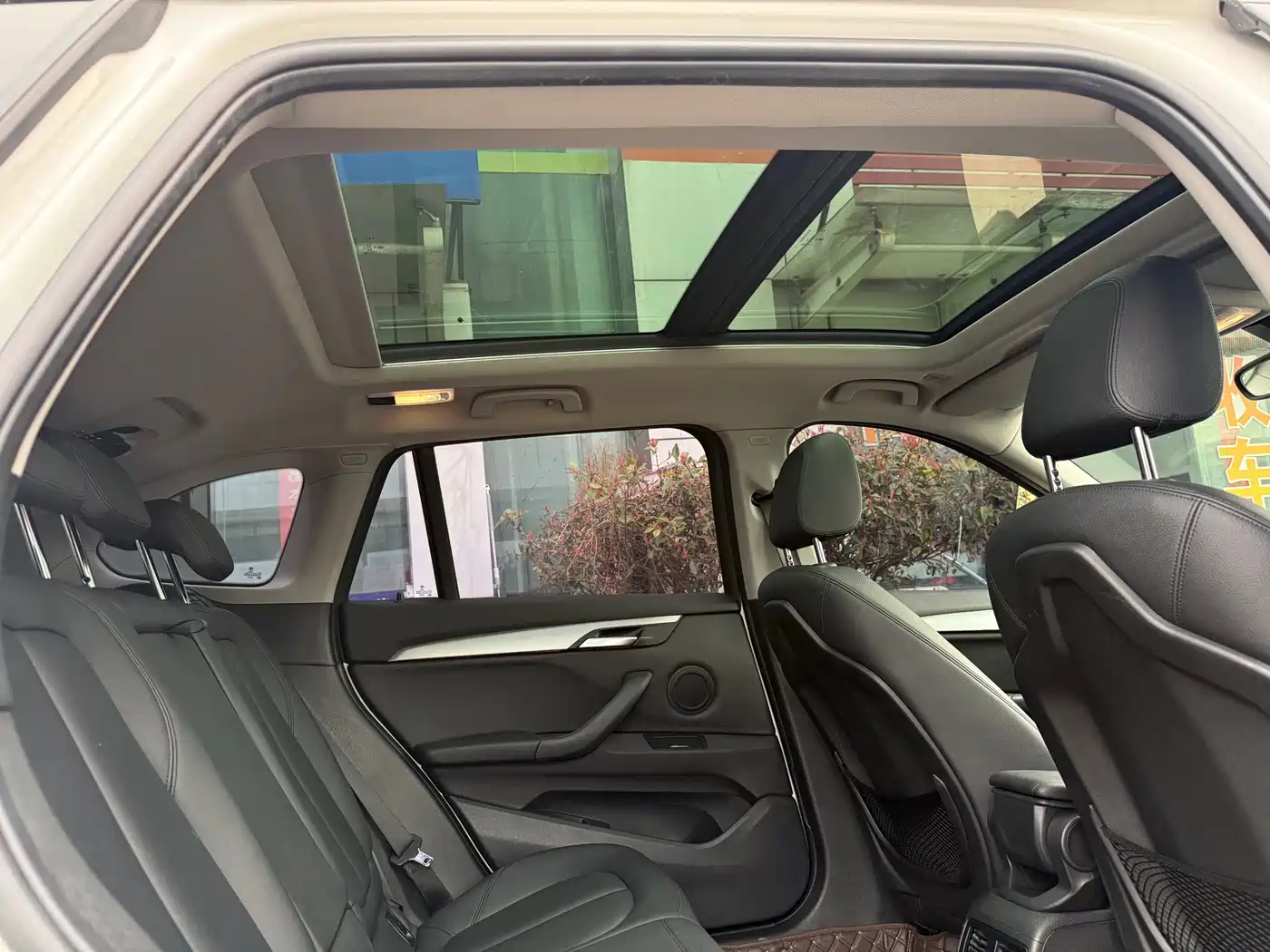 BMW X1 2018 sDrive18Li Fashion Model фото 15