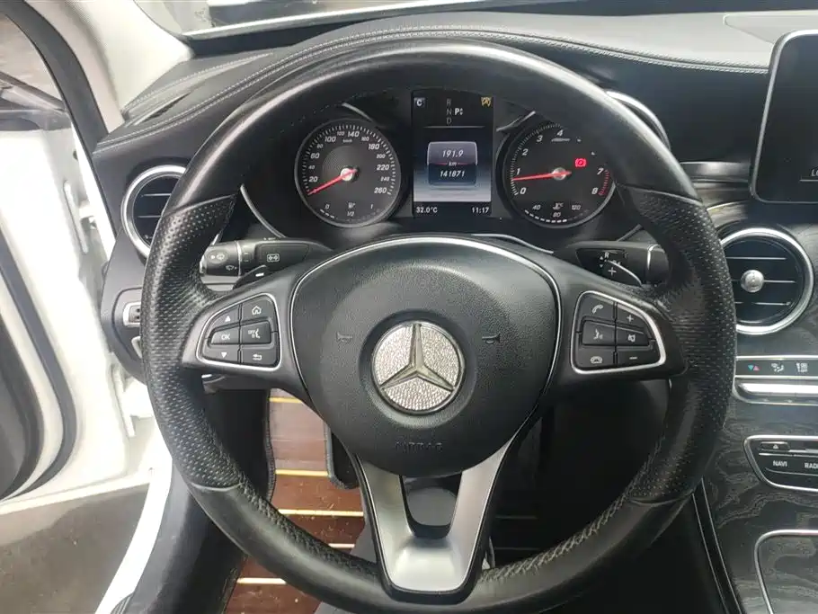 Mercedes-Benz C-Class 2016 C 200 L Sport фото 15