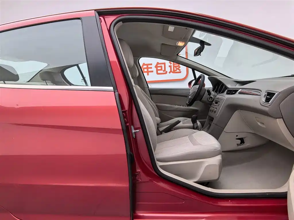 Peugeot 308 2013 Model 1.6L Manual Superior Style фото 23