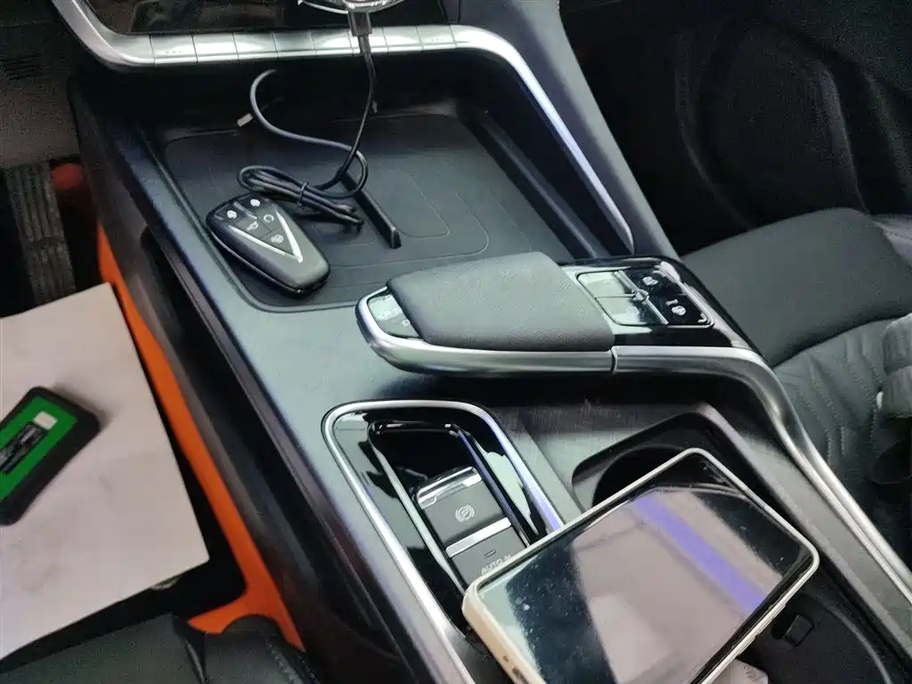 CHANGAN UNI-T
