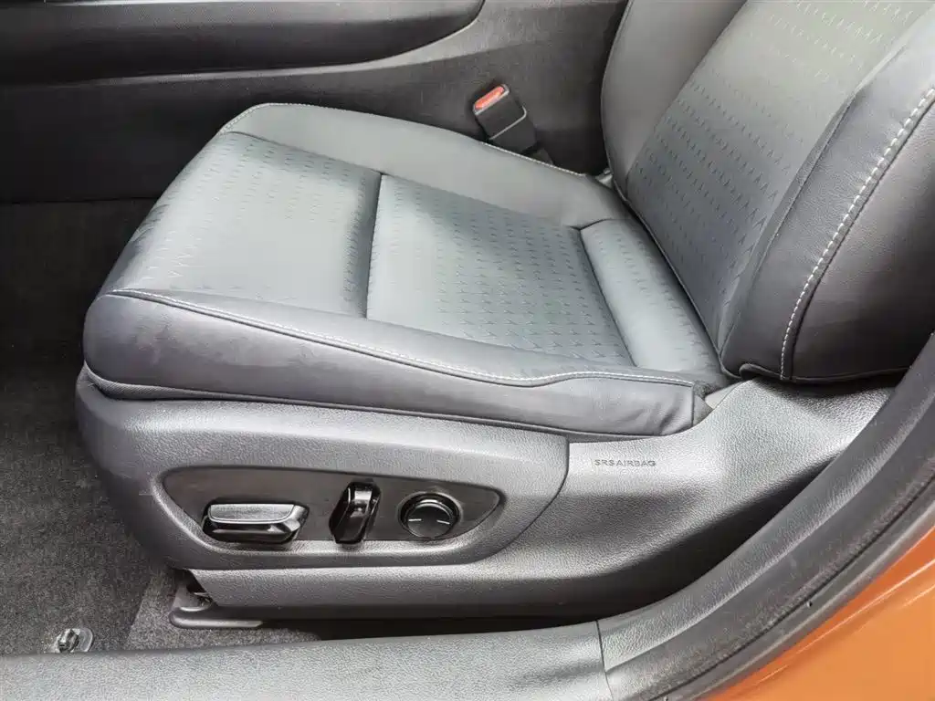 Lexus UX 2020 260h Explore Fun Edition China V фото 20