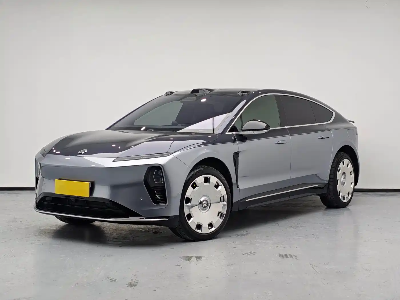2025 NIO ET9