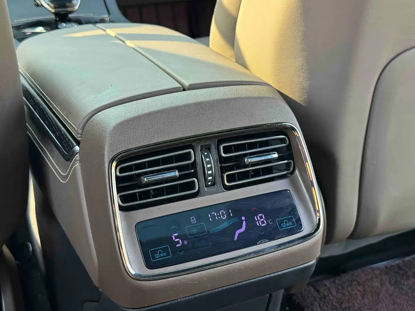 BYD Han 2020 EV AWD High-Performance Flagship фото 22